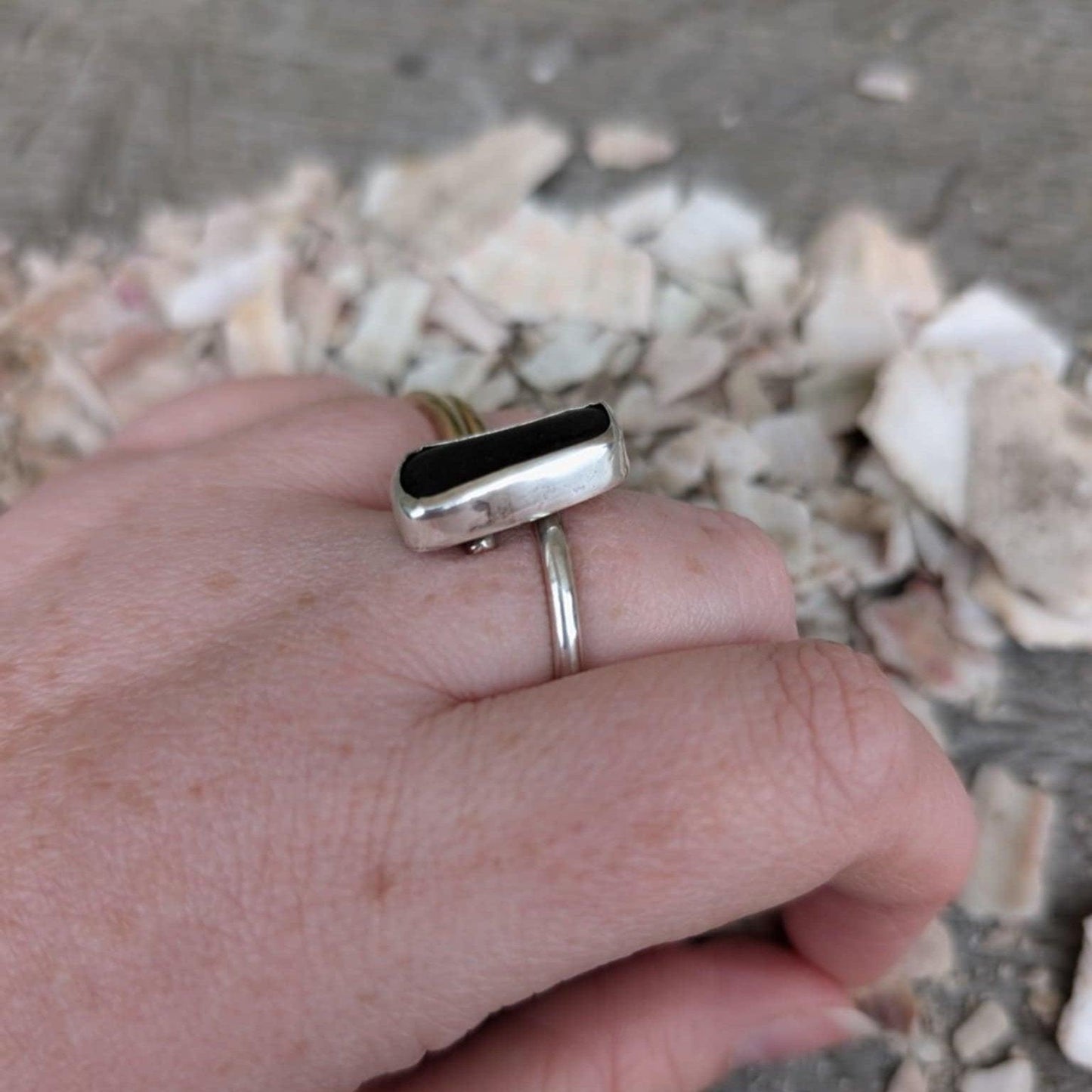 Adjustable Silver Sea Glass Ring - Sølv Lines