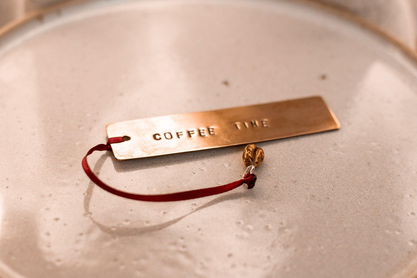 Copper and Red Bronze Colombian Coffee bean bookmark - Sølv Lines