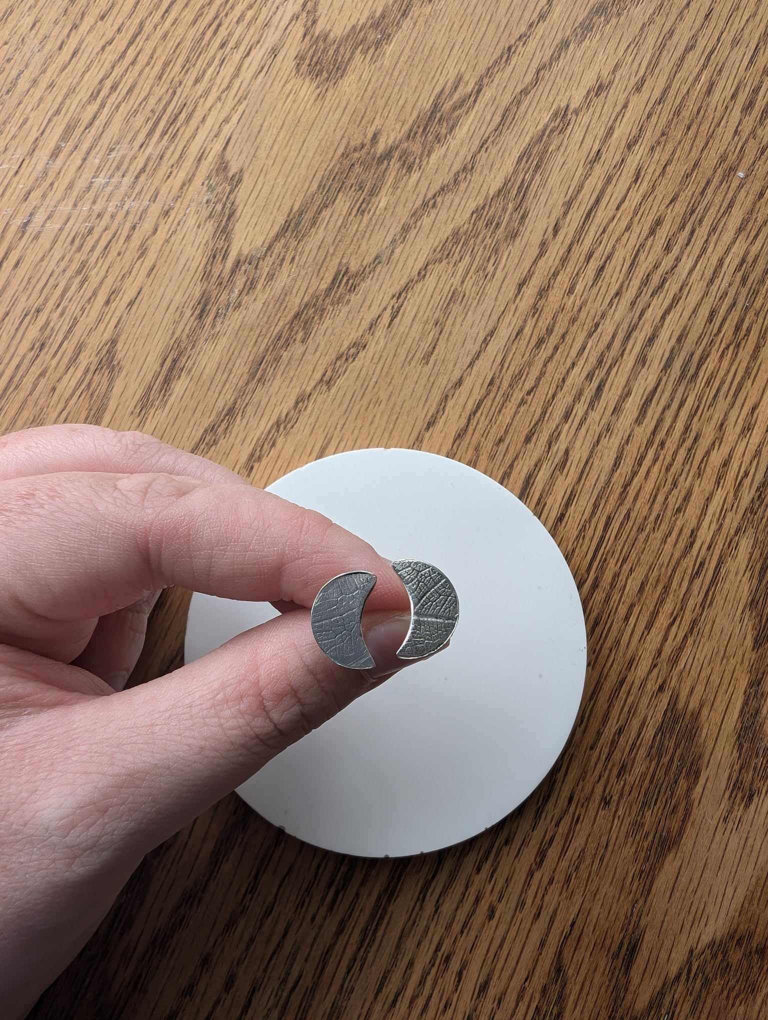 Moon Crescent Earring Studs - Sølv Lines