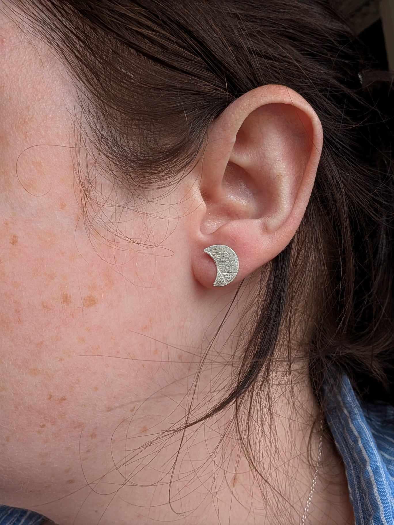 Moon Crescent Earring Studs - Sølv Lines