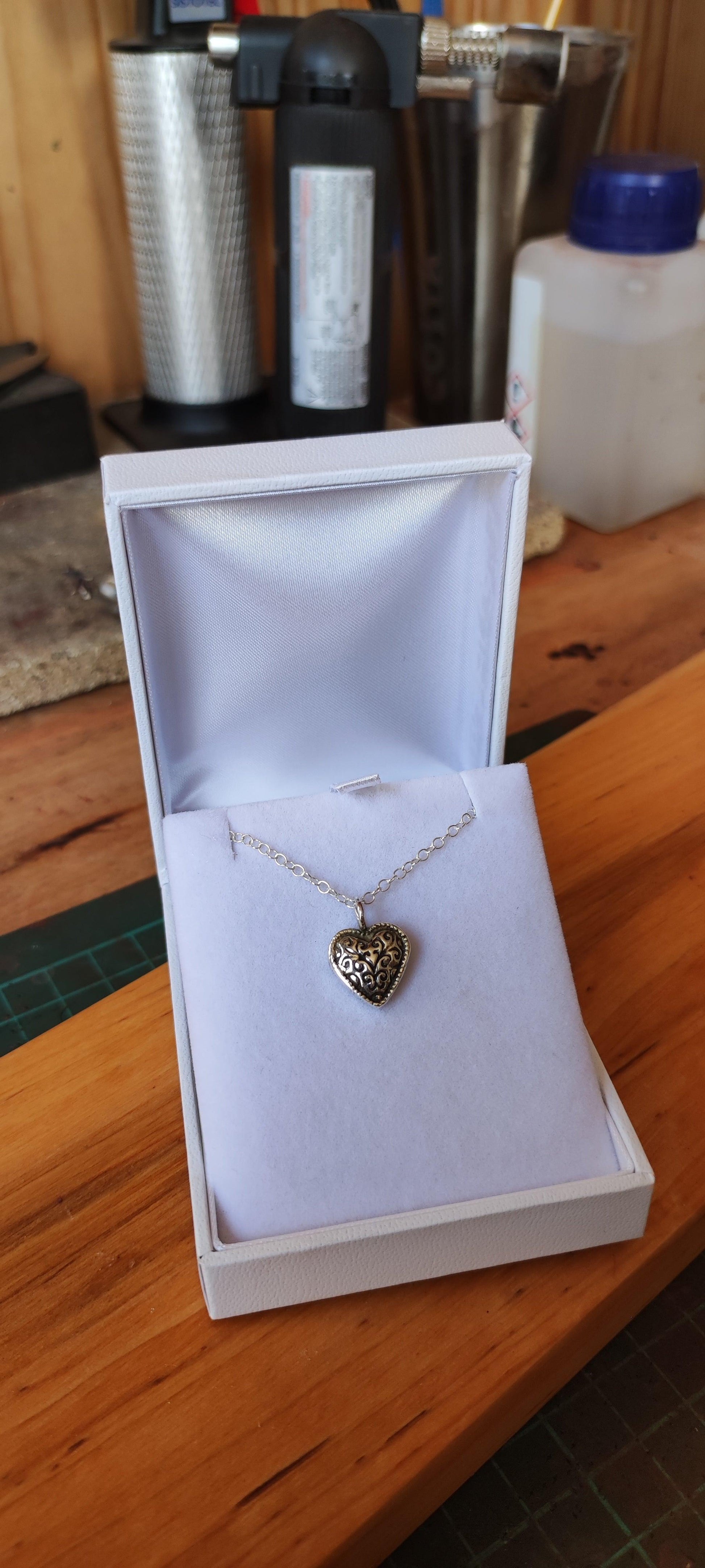 Memorial Silver Heart Ash Necklace - Sølv Lines
