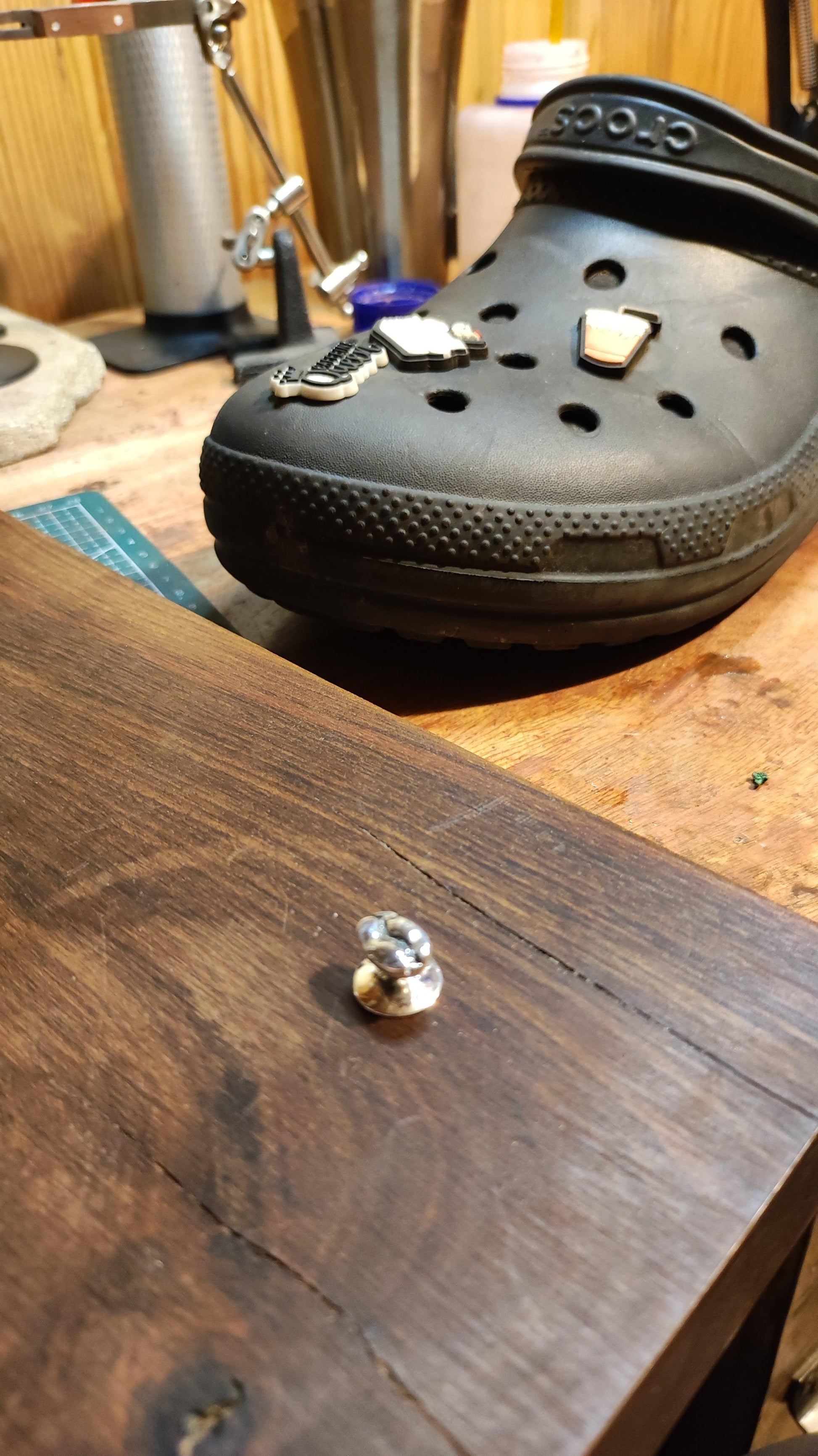 Coffee Bean Croc Charm - Sølv Lines