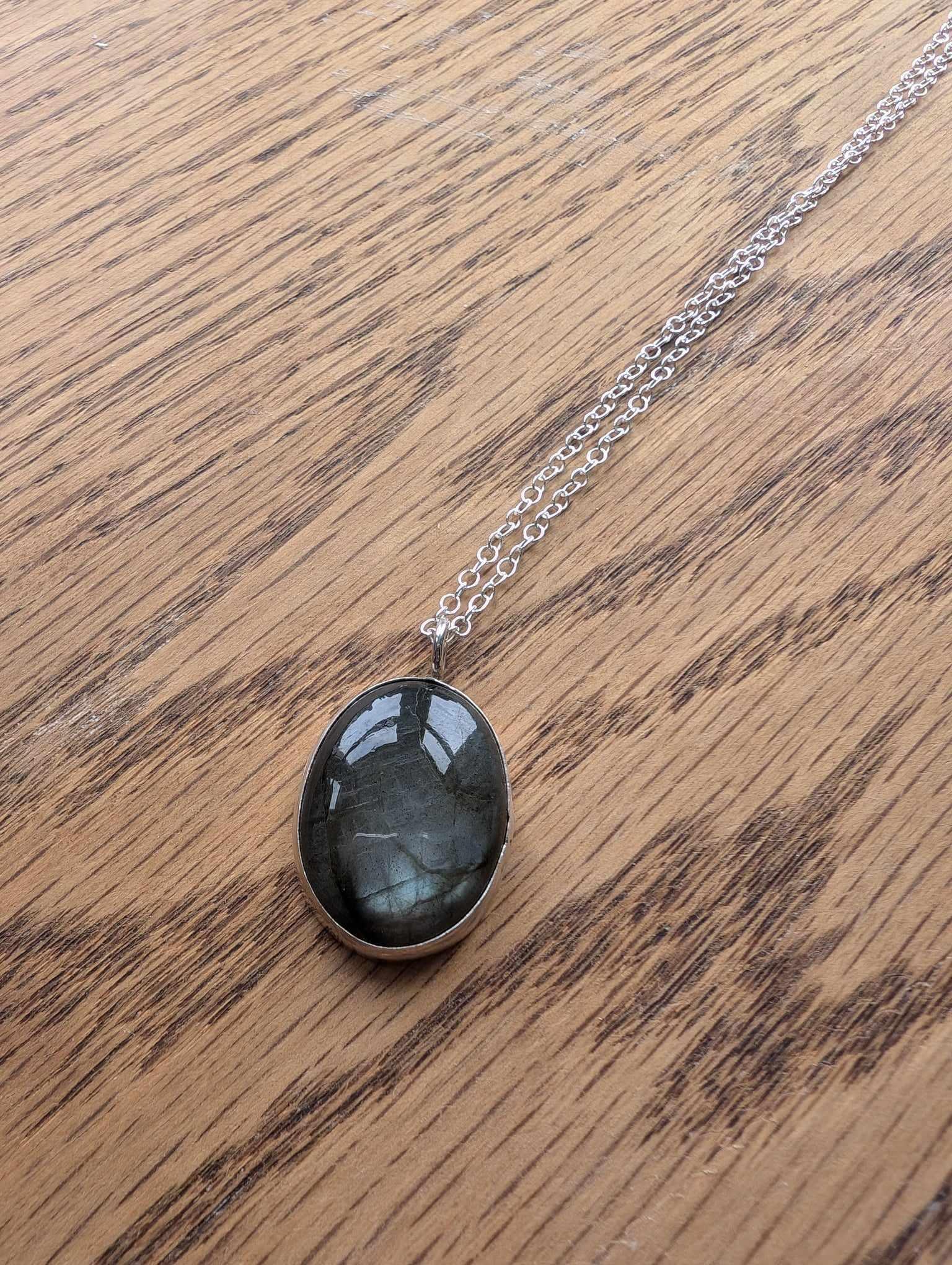 Sterling Silver Labradorite Necklace - Sølv Lines