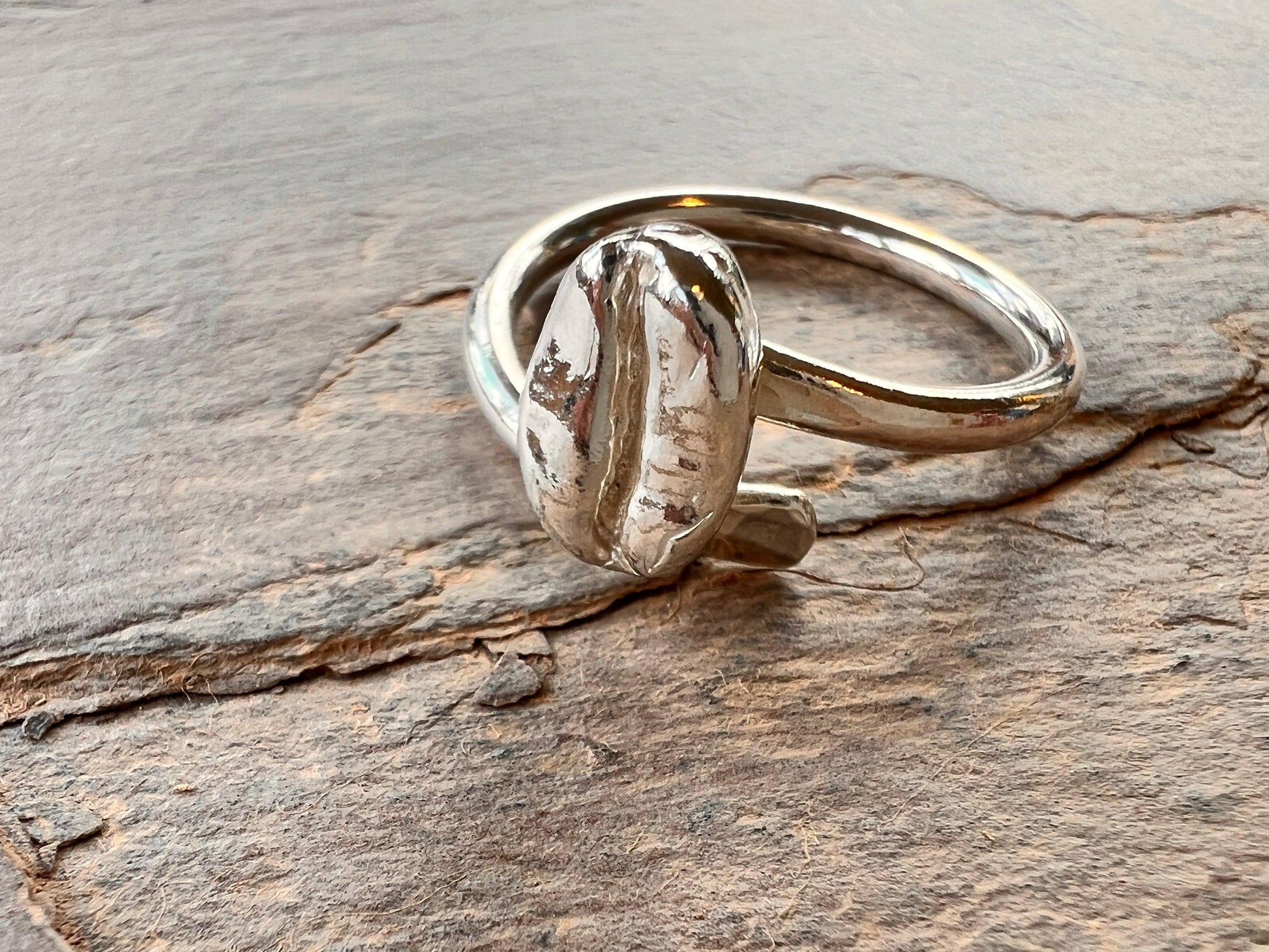 Fixed Band Colombian Coffee Bean Ring in sterling silver - Sølv Lines