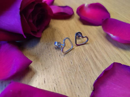 Silver Heart Necklace and Earring Gift Set - Sølv Lines
