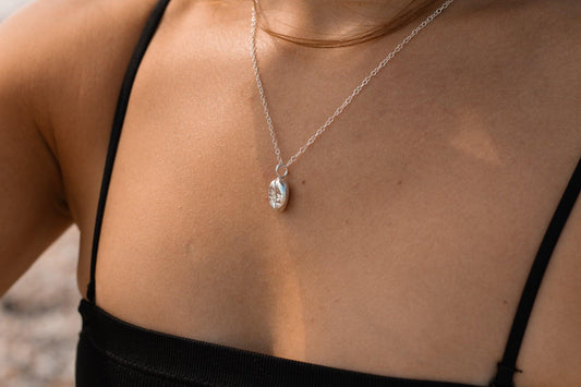 Hinitan Plantation Barako Liberica Bean Sterling Silver Necklace - Sølv Lines