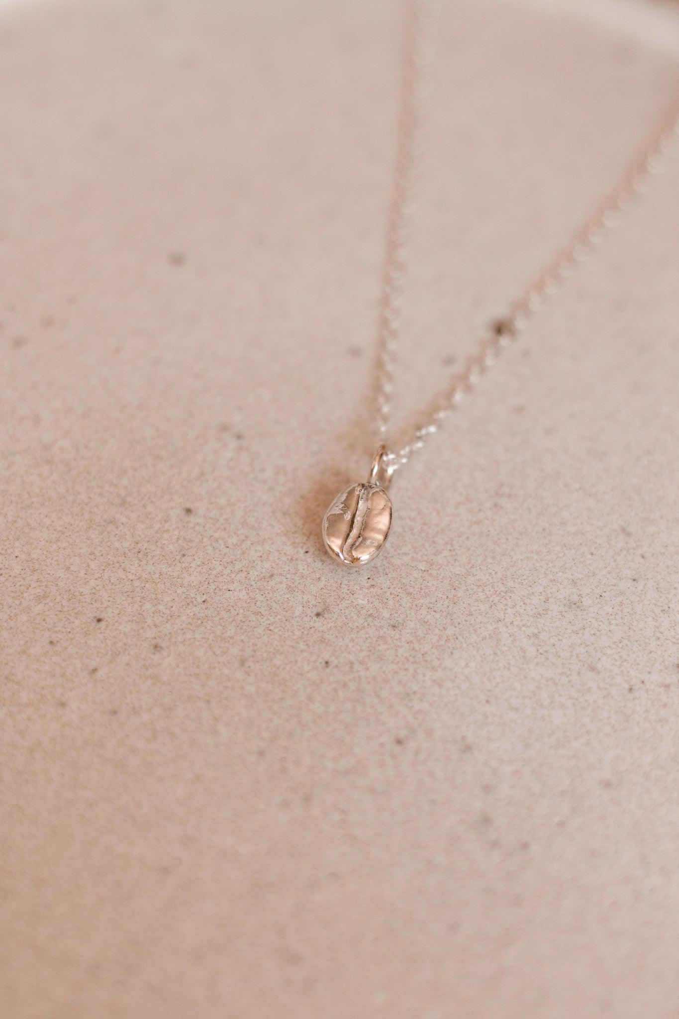 Sterling Silver Coffee Bean Necklace - Sølv Lines