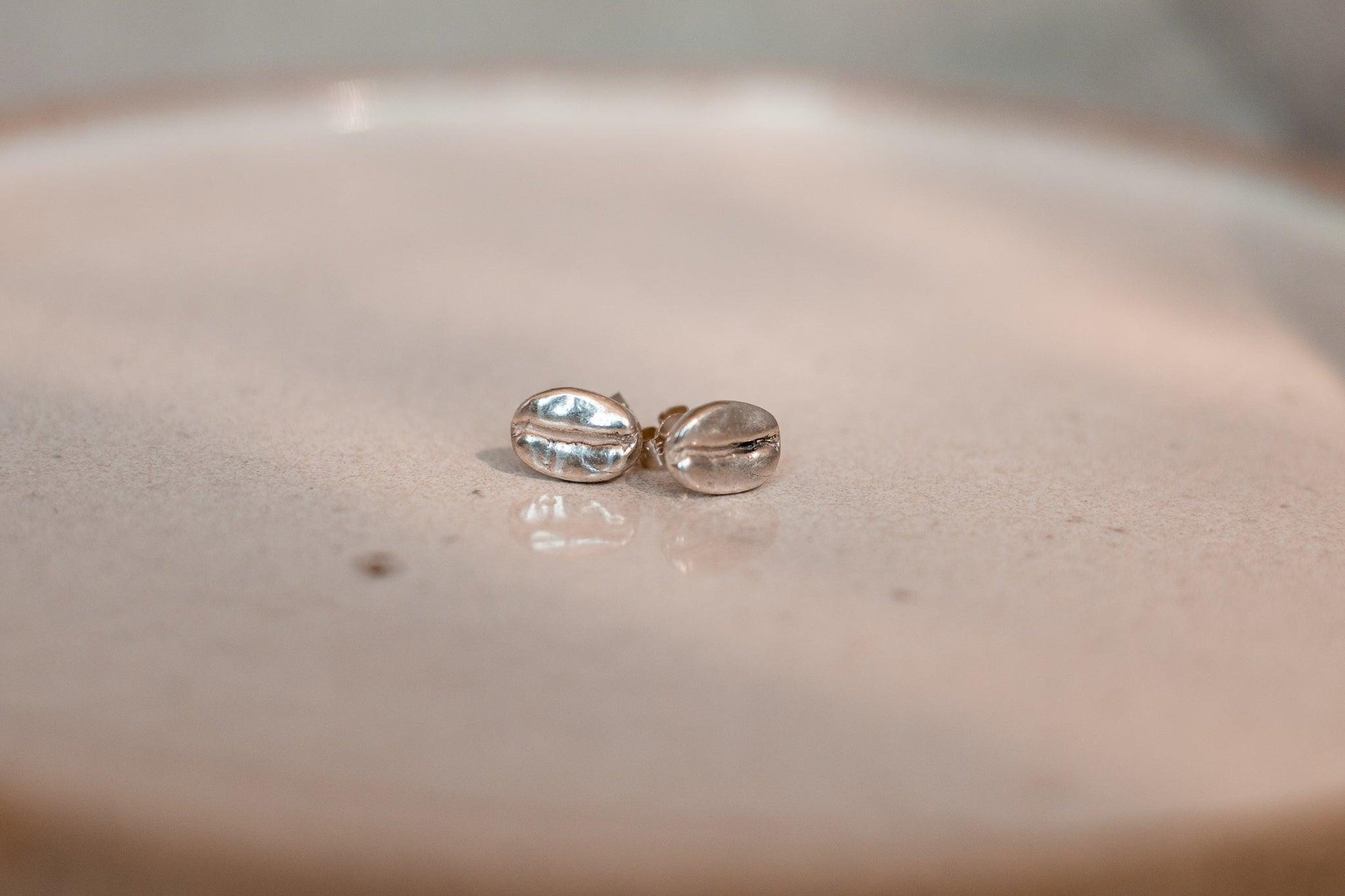 Sterling Silver Coffee Bean stud Earrings - Sølv Lines