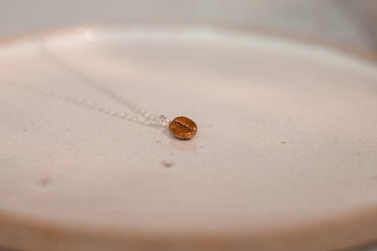 Red Bronze Colombian Coffee Bean Necklace - Sølv Lines