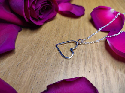 Silver Heart Necklace and Earring Gift Set - Sølv Lines